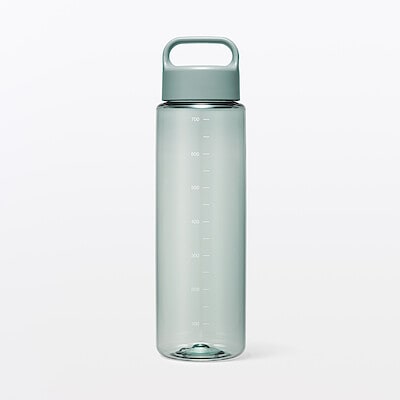 【４月中旬発売予定】持ち運びやすい　目盛り付き　ドリンクボトル　約７００ｍＬ