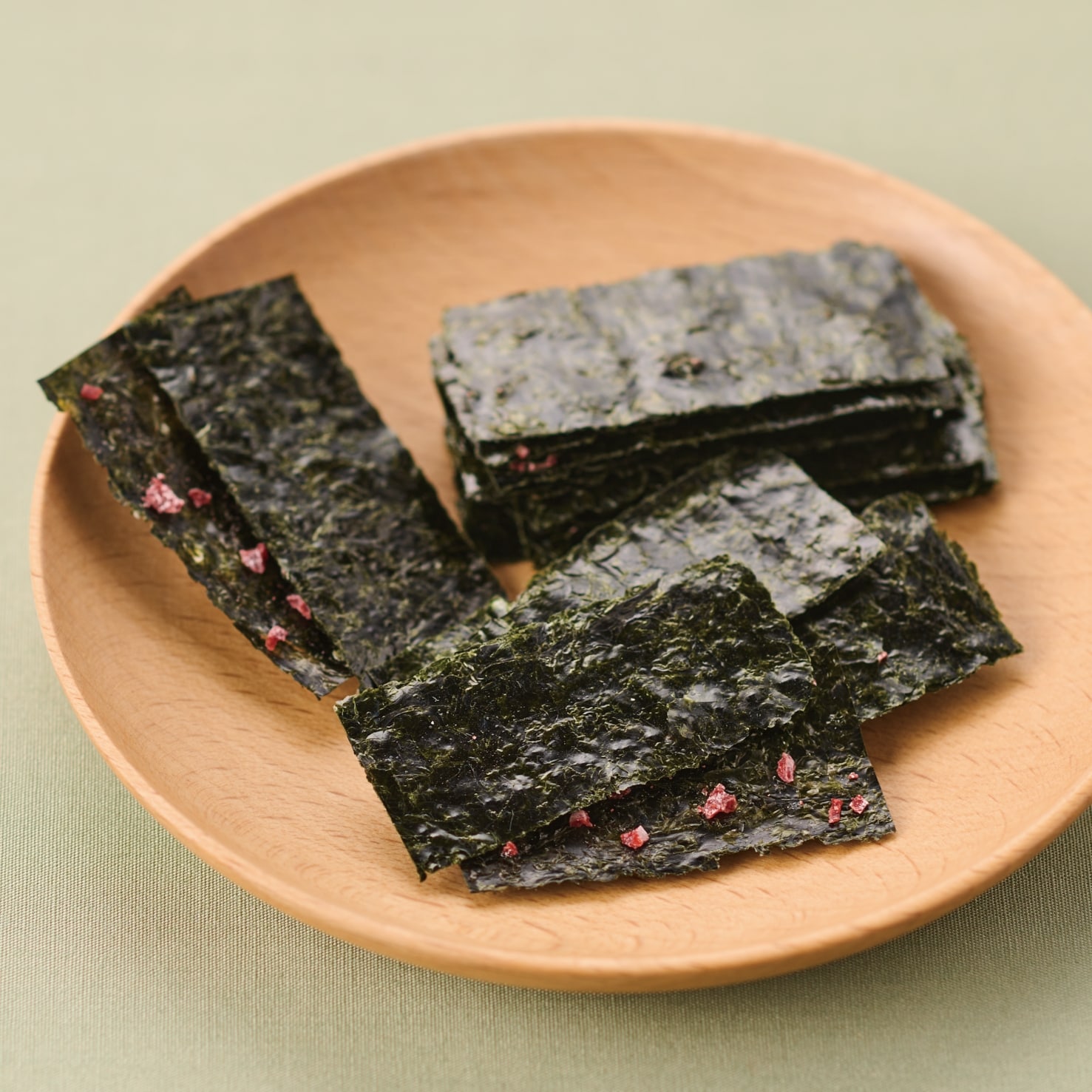 素材の栄養おやつ　食物繊維　ひとくち海苔　梅味