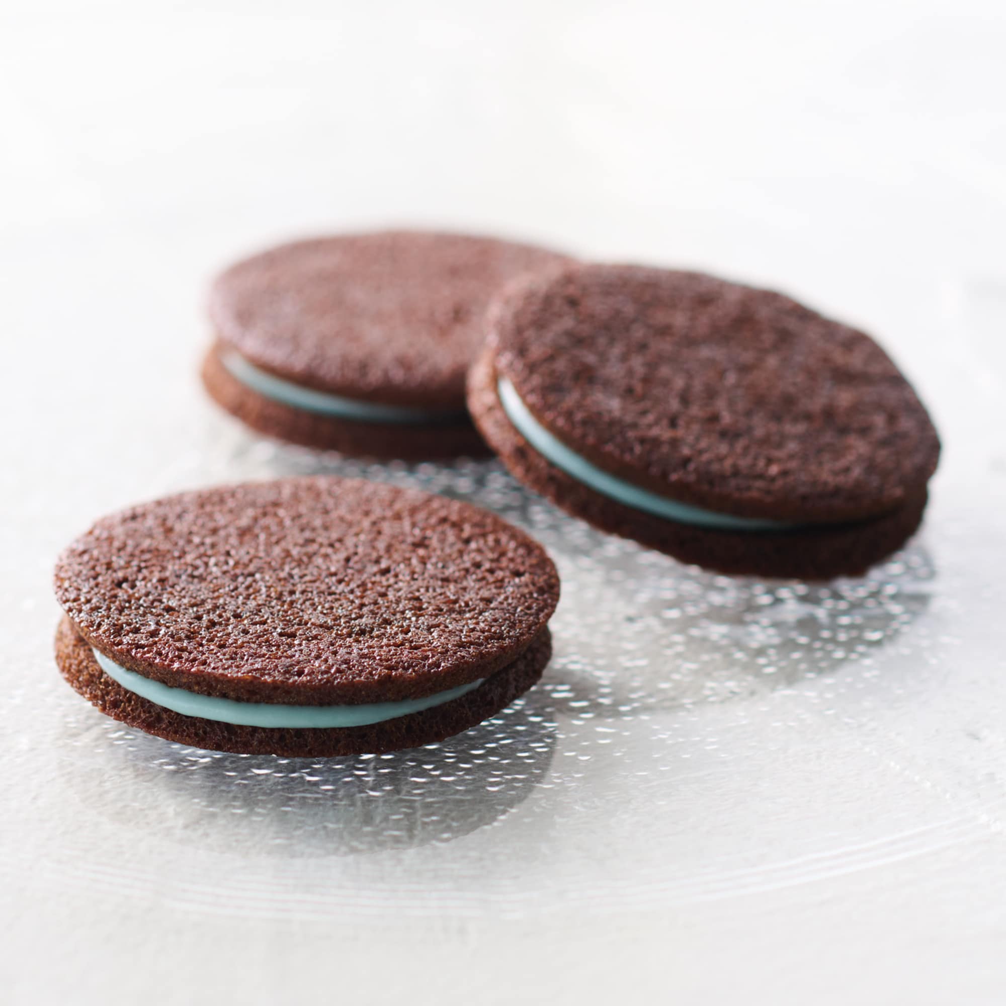 チョコミントのチュイルサンド