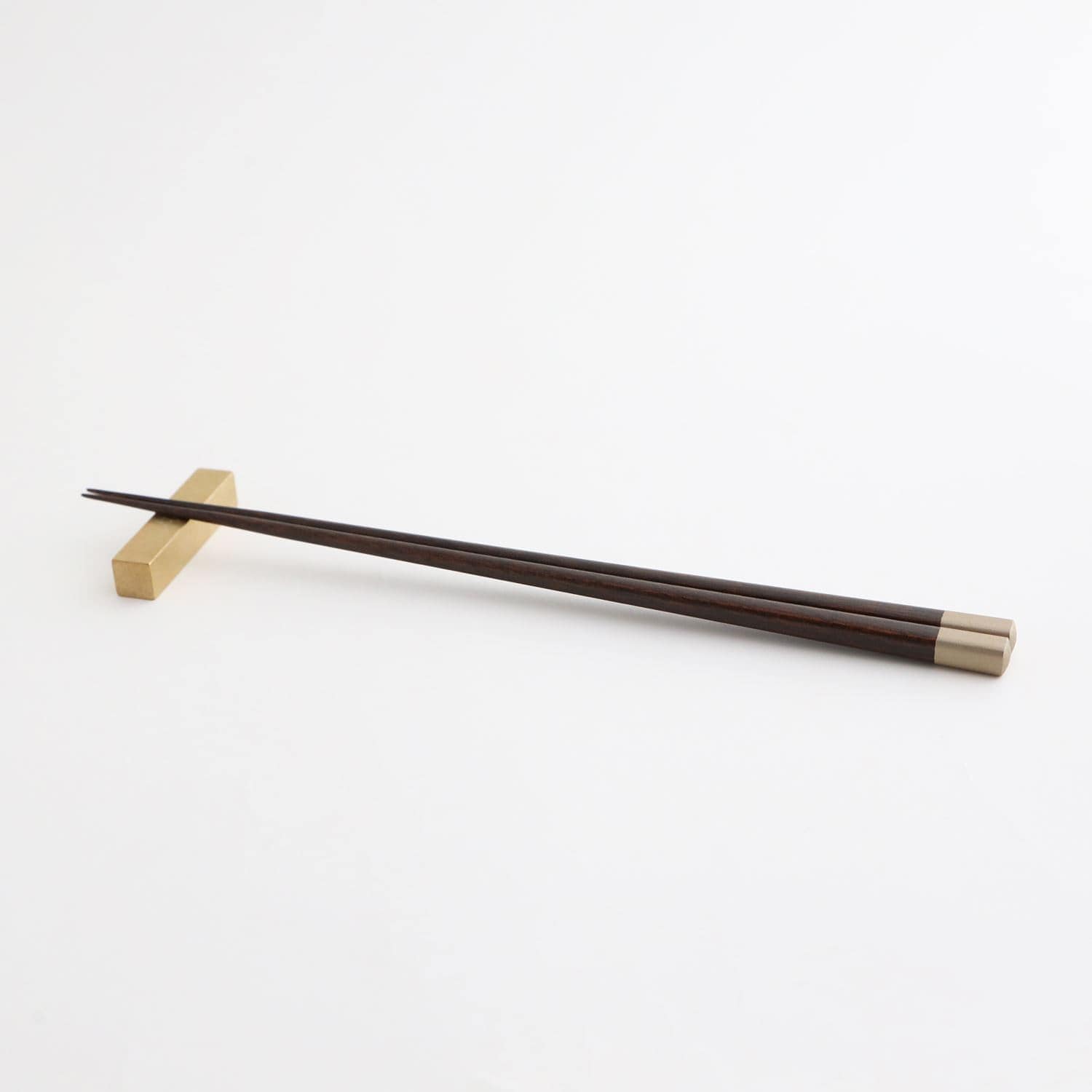 ［ＩＤＥＥ］ａｃｔｕｅｌ　ｍｅｔａｌ　真鍮箸置き　ショート　ペア