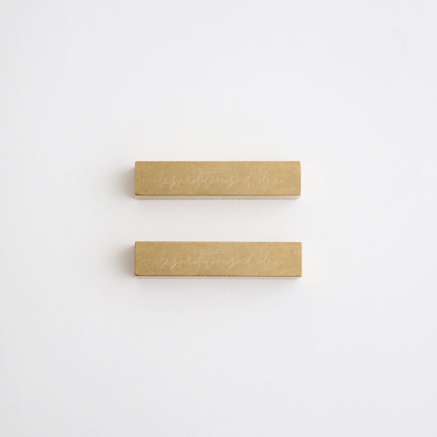 ［ＩＤＥＥ］ａｃｔｕｅｌ　ｍｅｔａｌ　真鍮箸置き　ショート　ペア