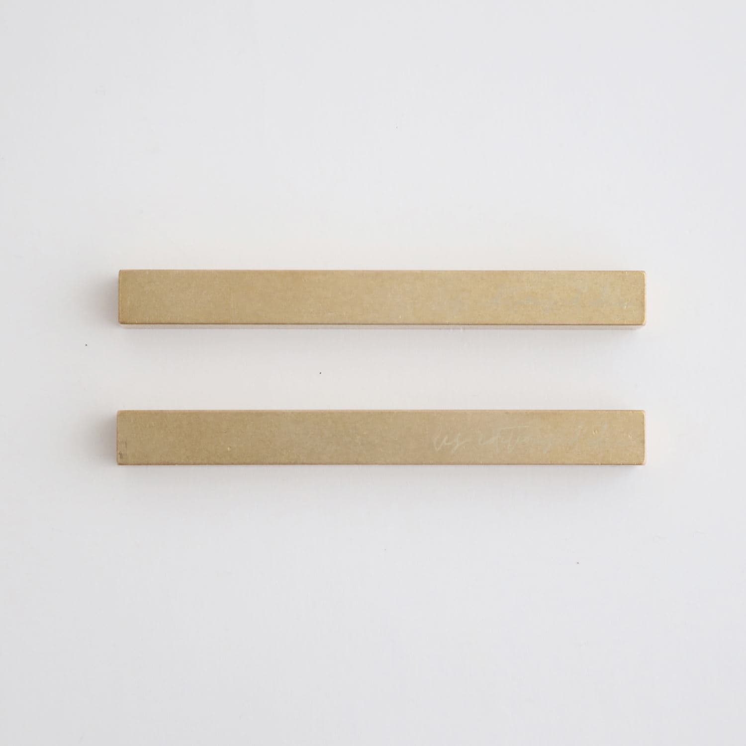 ［ＩＤＥＥ］ａｃｔｕｅｌ　ｍｅｔａｌ　真鍮箸置き　ロング　ペア