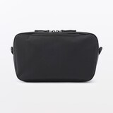撥水　再生ポリエステル　背面ポケット付き　ショルダーバッグ