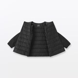 婦人　軽量ダウンポケッタブルノーカラージャケット