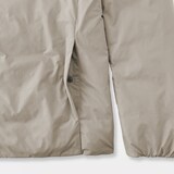 婦人　軽量ダウンポケッタブルノーカラージャケット
