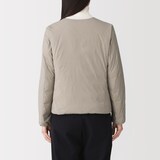 婦人　軽量ダウンポケッタブルノーカラージャケット