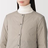 婦人　軽量ダウンポケッタブルノーカラージャケット