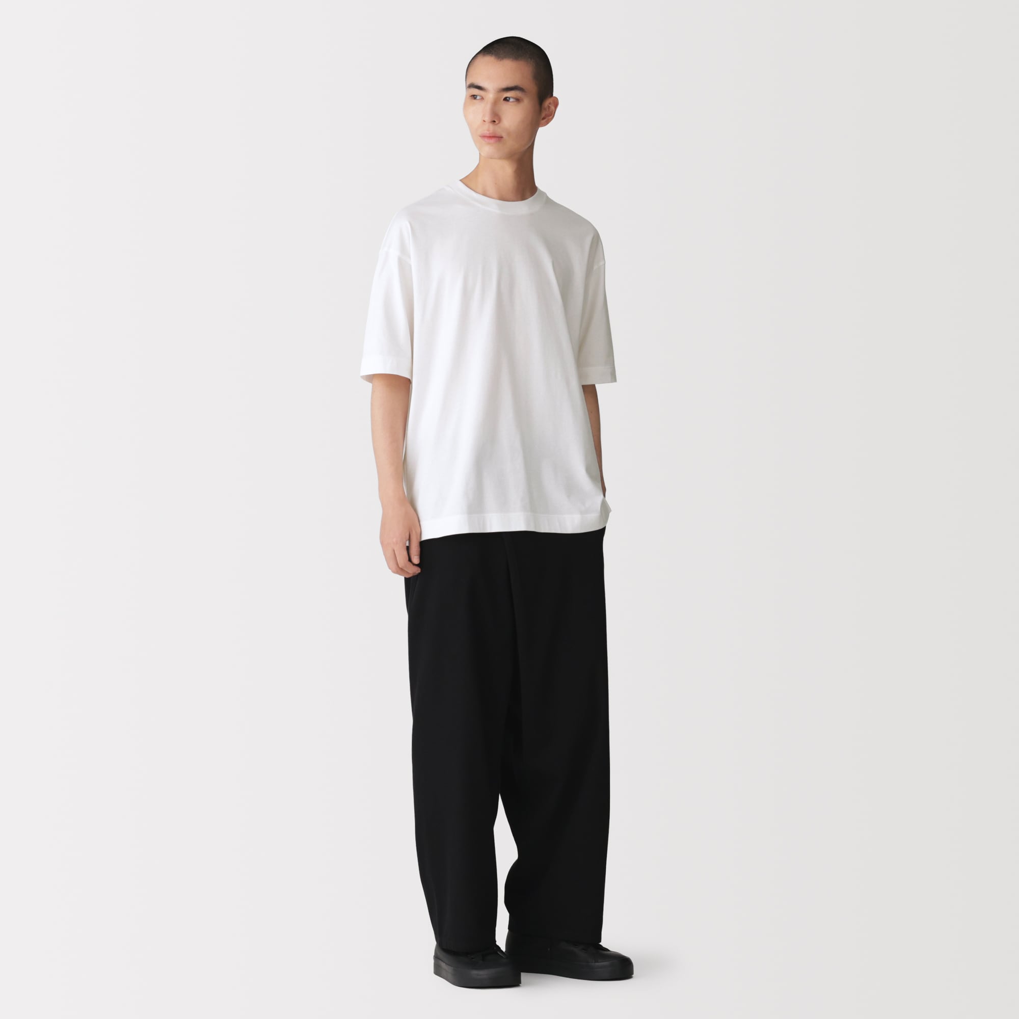 紳士　和歌山で編み立てた天竺クルーネック半袖Ｔシャツ