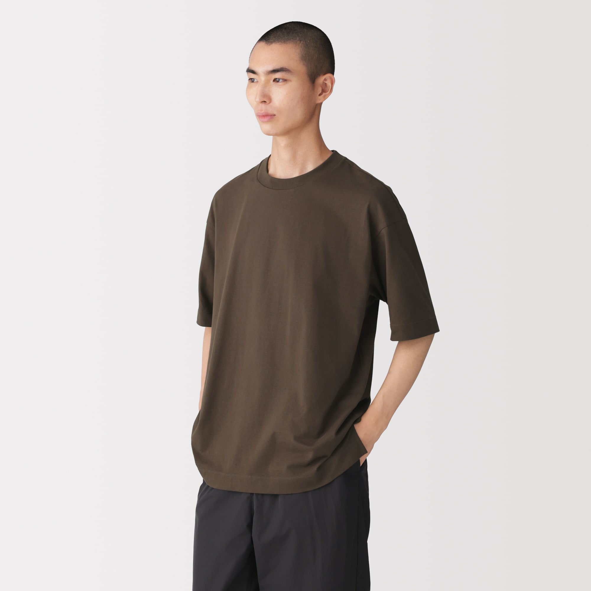 紳士　和歌山で編み立てた天竺クルーネック半袖Ｔシャツ