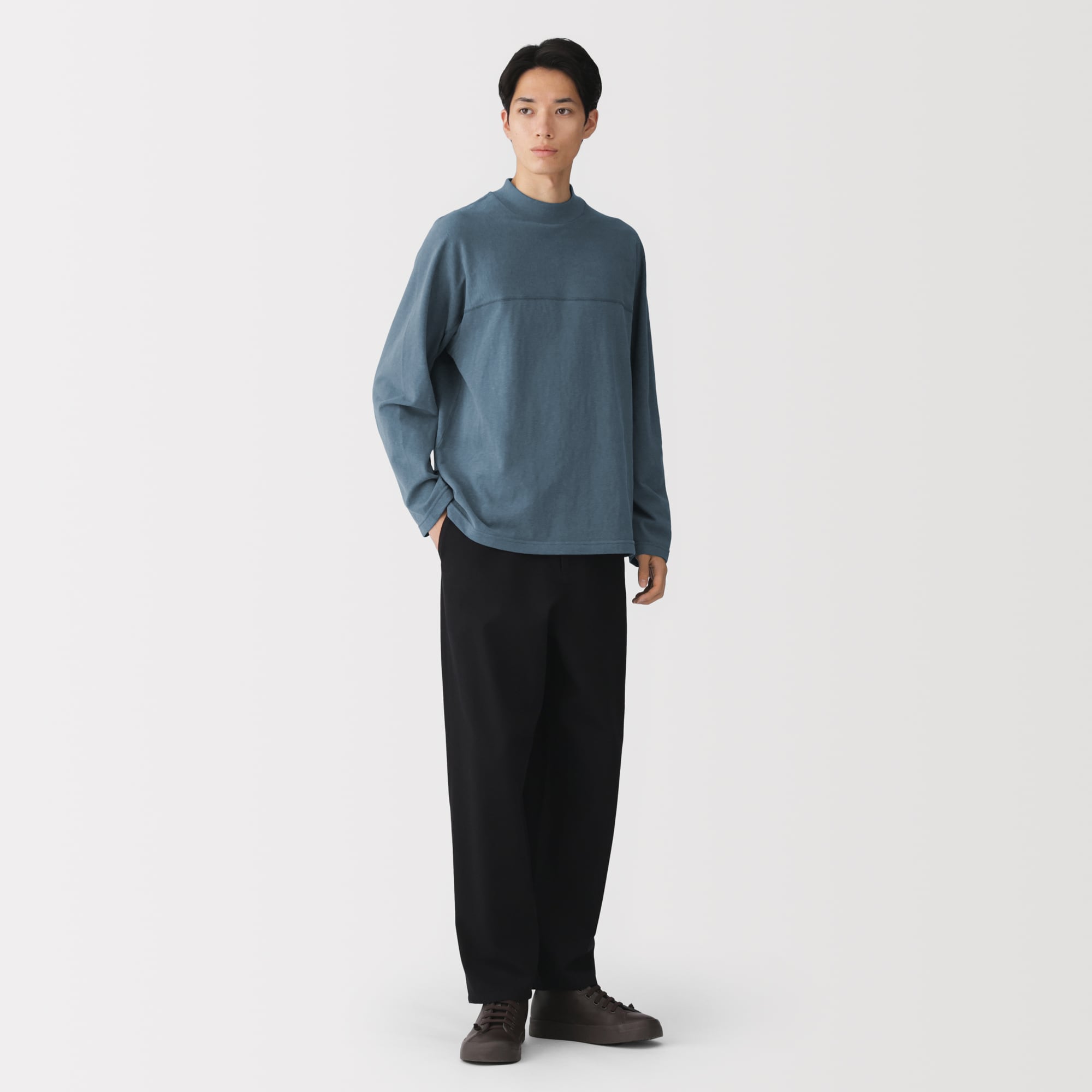 紳士　昔ながらの紡績機を使ったムラ糸モックネック長袖Ｔシャツ