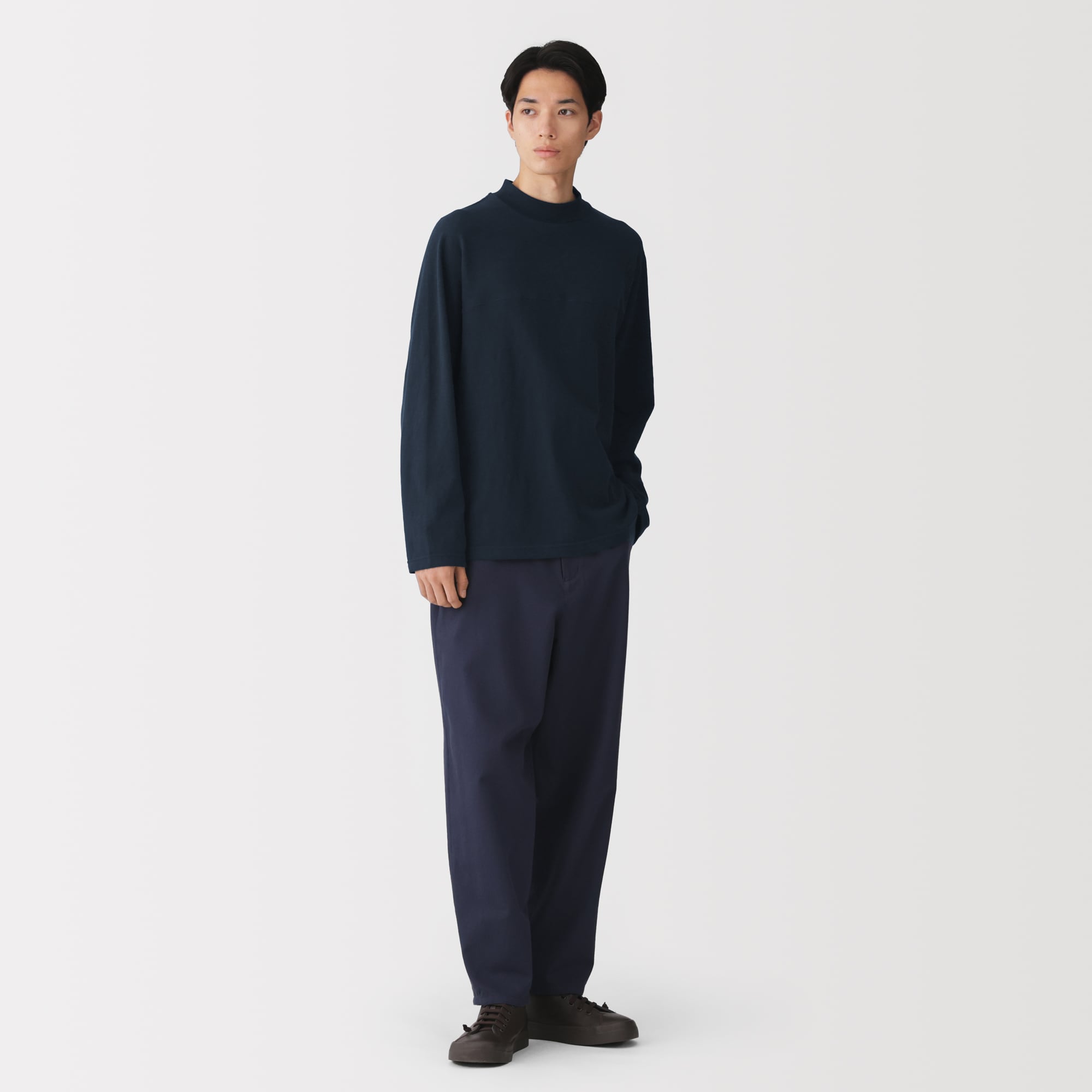 紳士　昔ながらの紡績機を使ったムラ糸モックネック長袖Ｔシャツ