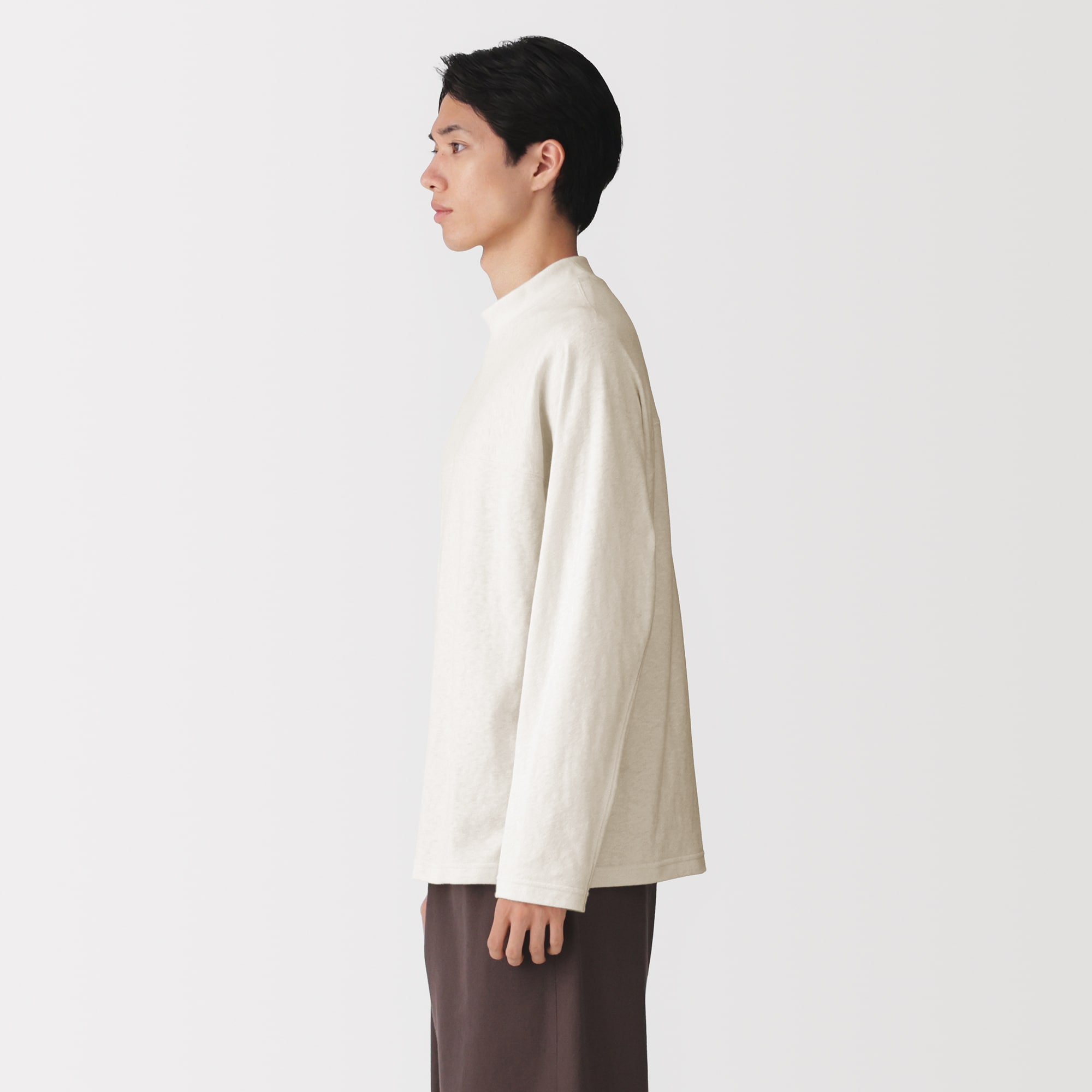 紳士　昔ながらの紡績機を使ったムラ糸モックネック長袖Ｔシャツ