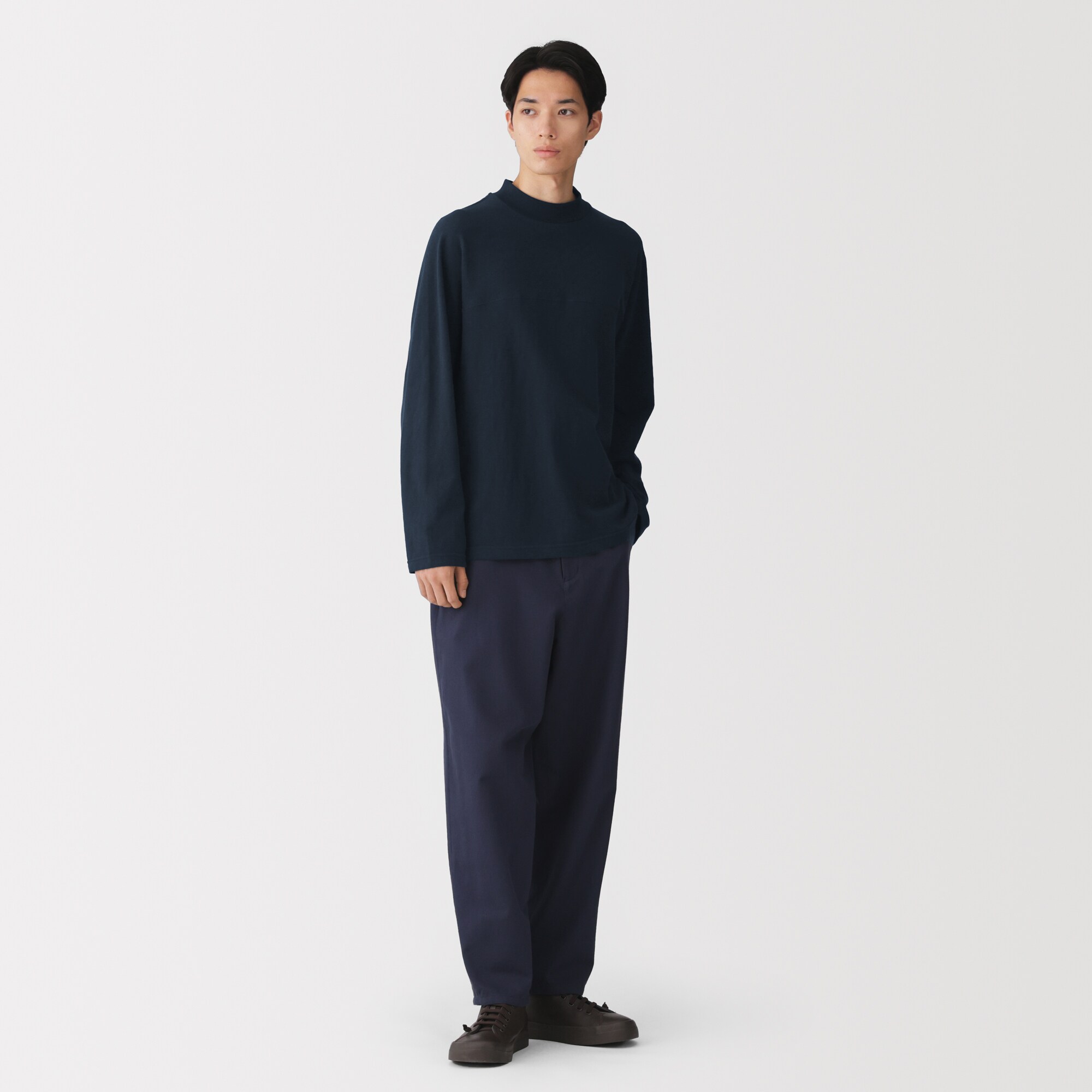 紳士　昔ながらの紡績機を使ったムラ糸モックネック長袖Ｔシャツ
