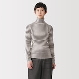 婦人　首のチクチクを抑えたリブタートルネックセーター
