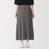 婦人　なめらかニットフレアスカート