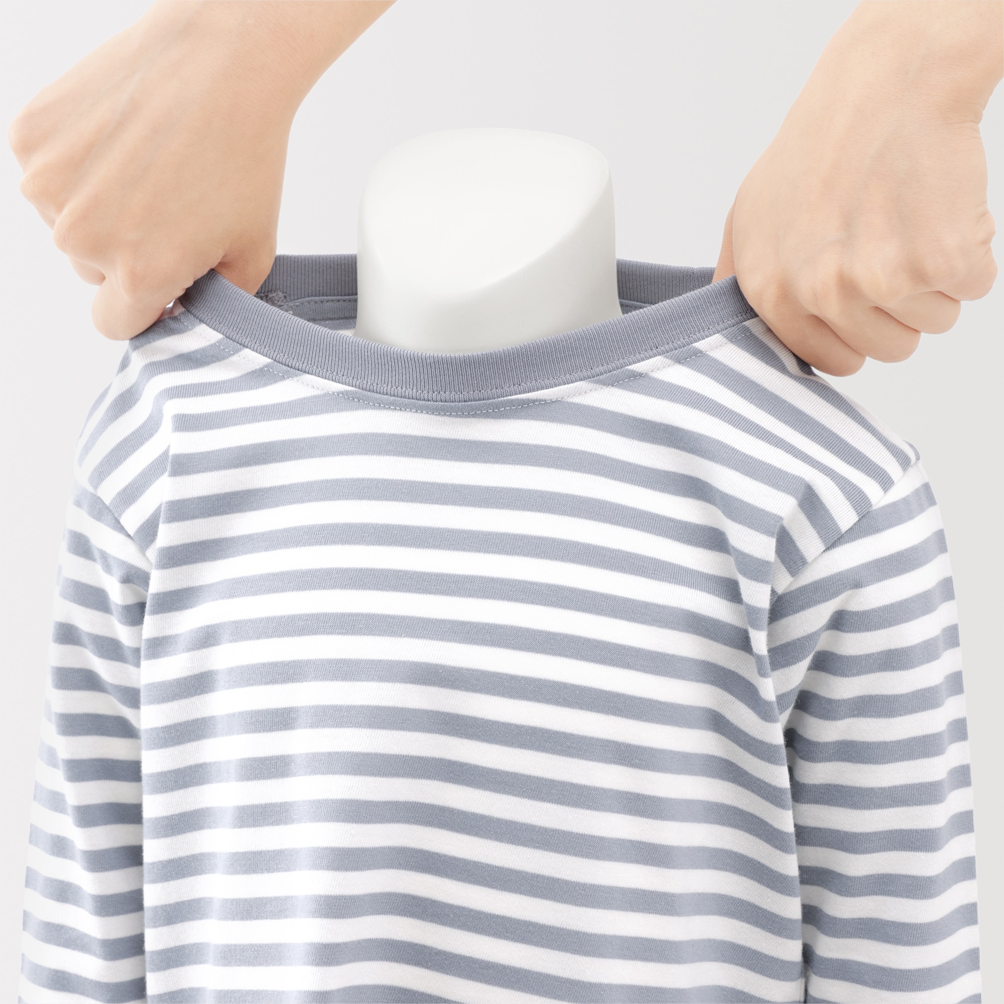 ベビー　あたまするっと　綿天竺編みクルーネック長袖Ｔシャツ　ボーダー