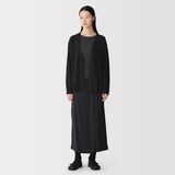 婦人　自然の色を生かして染色した　カシミヤＶネックカーディガン