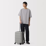バーを自由に調節できる　ハードキャリーケース　（３６Ｌ）