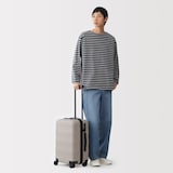 バーを自由に調節できる　ハードキャリーケース　（３６Ｌ）
