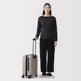 バーを自由に調節できる　ハードキャリーケース　（３６Ｌ）
