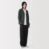 紳士　洗えるウールミドルゲージＶネックカーディガン
