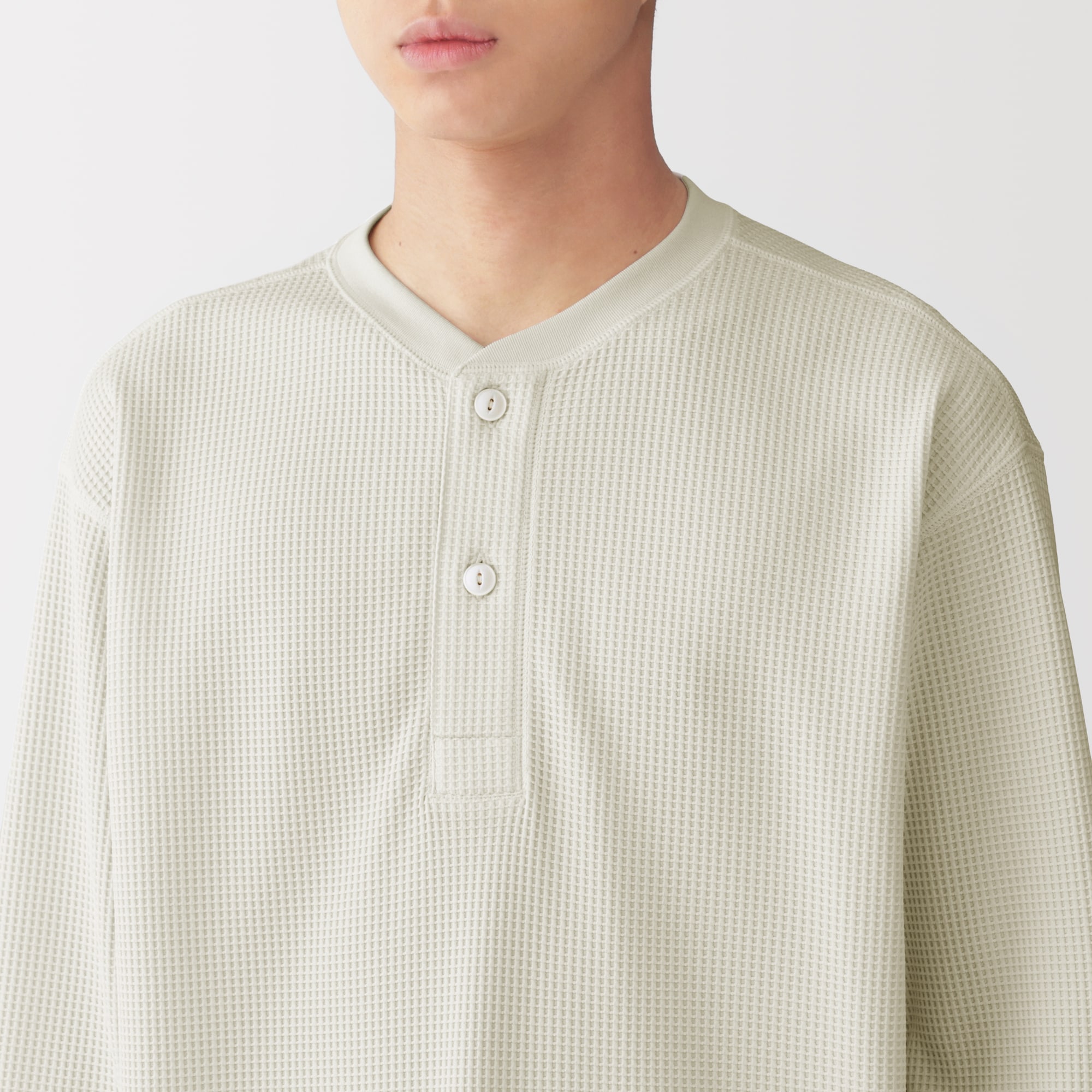 紳士　素材に還るワッフル編みヘンリーネック長袖Ｔシャツ