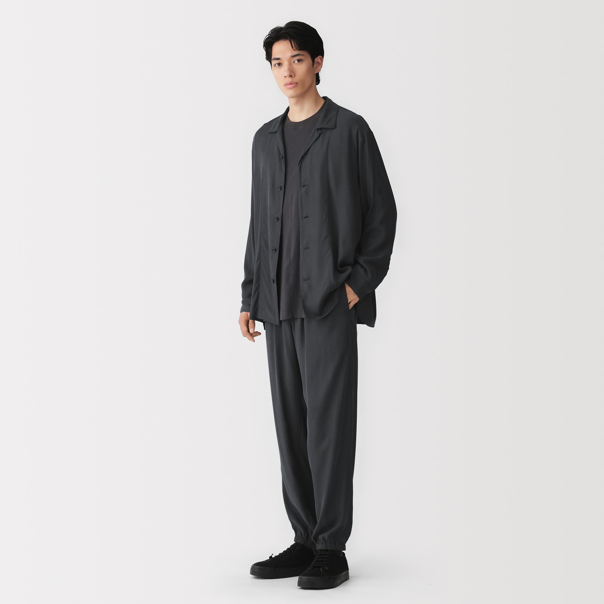 紳士　キュプラ混イージーテーパードパンツ