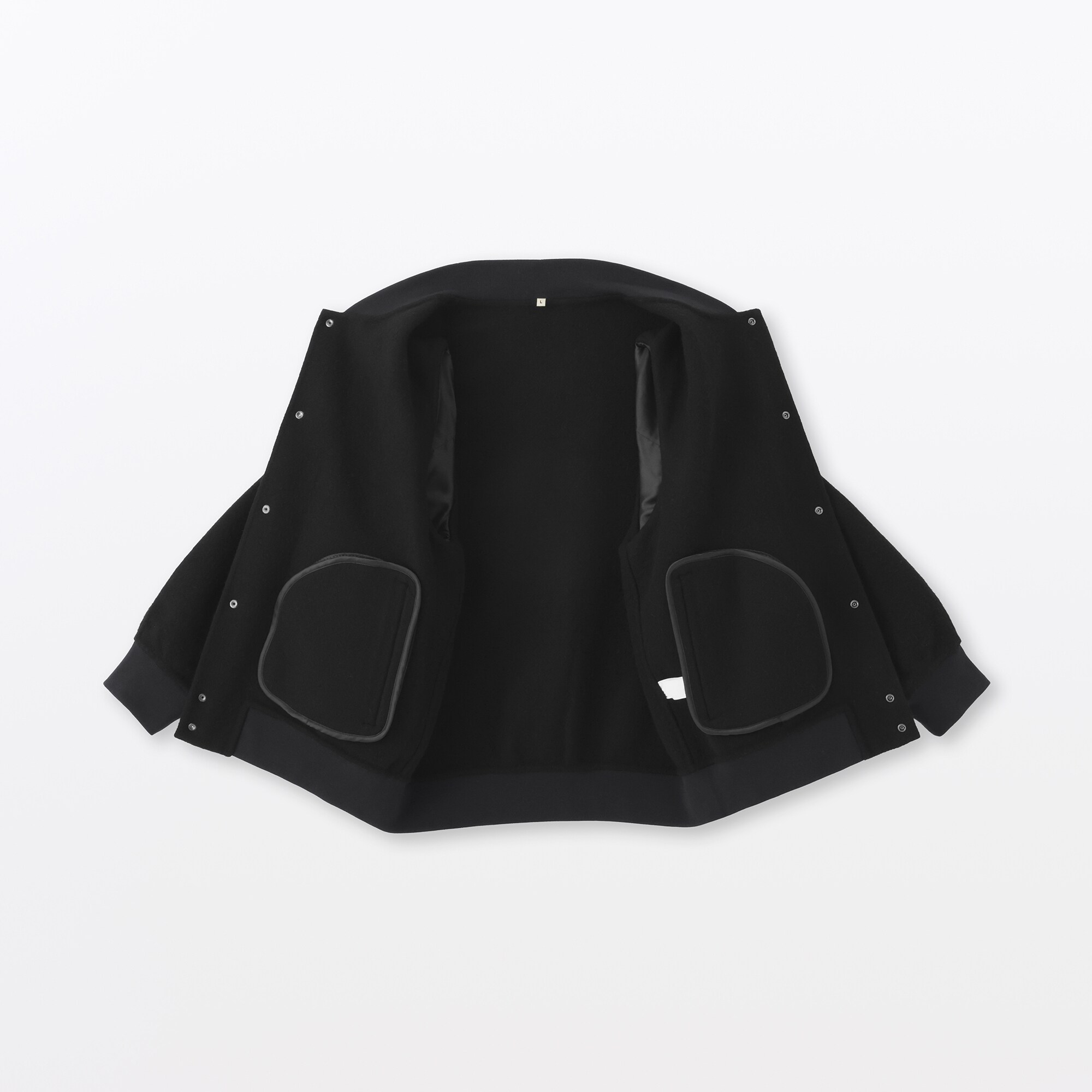 紳士　再生カシミヤ混スタジアムジャンパー