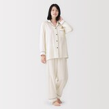 婦人　脇に縫い目のない　二重ガーゼ長袖パジャマ