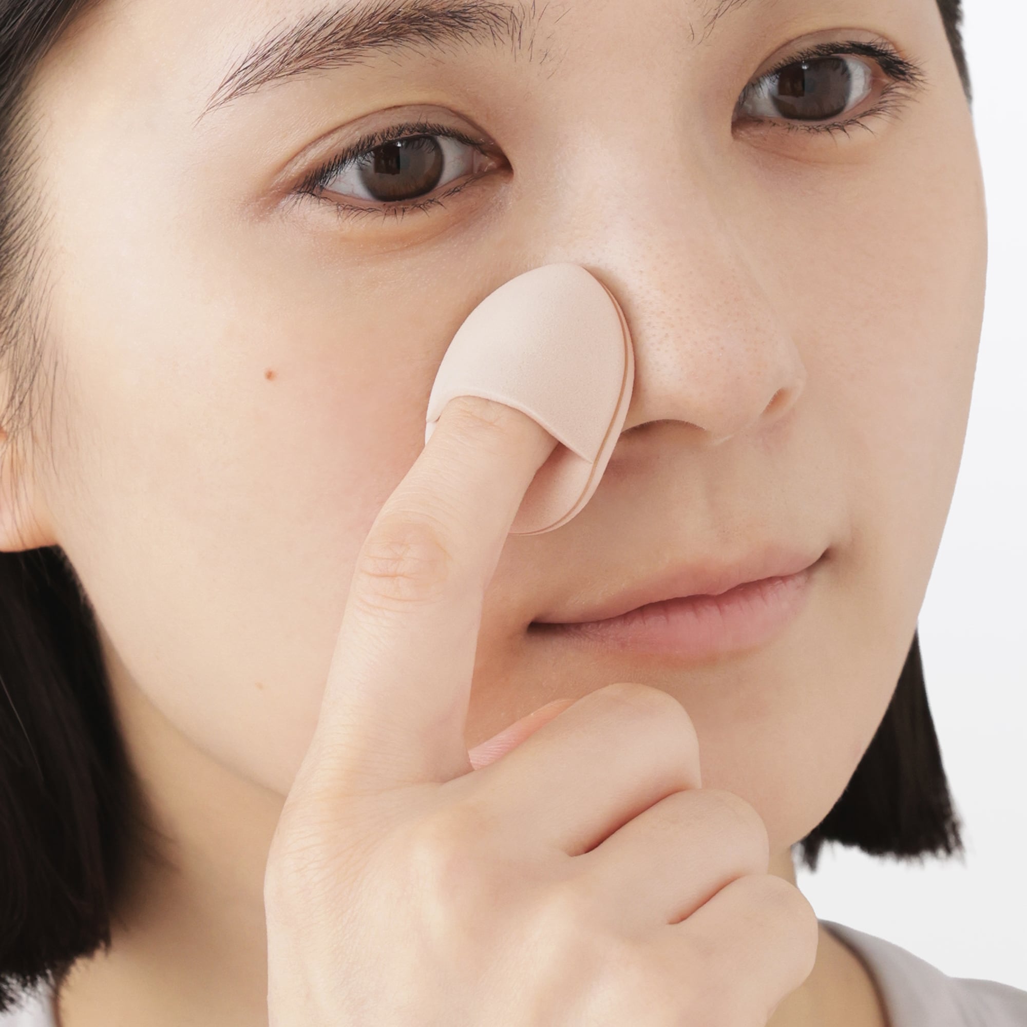 肌あたりなめらか　部分用パフ