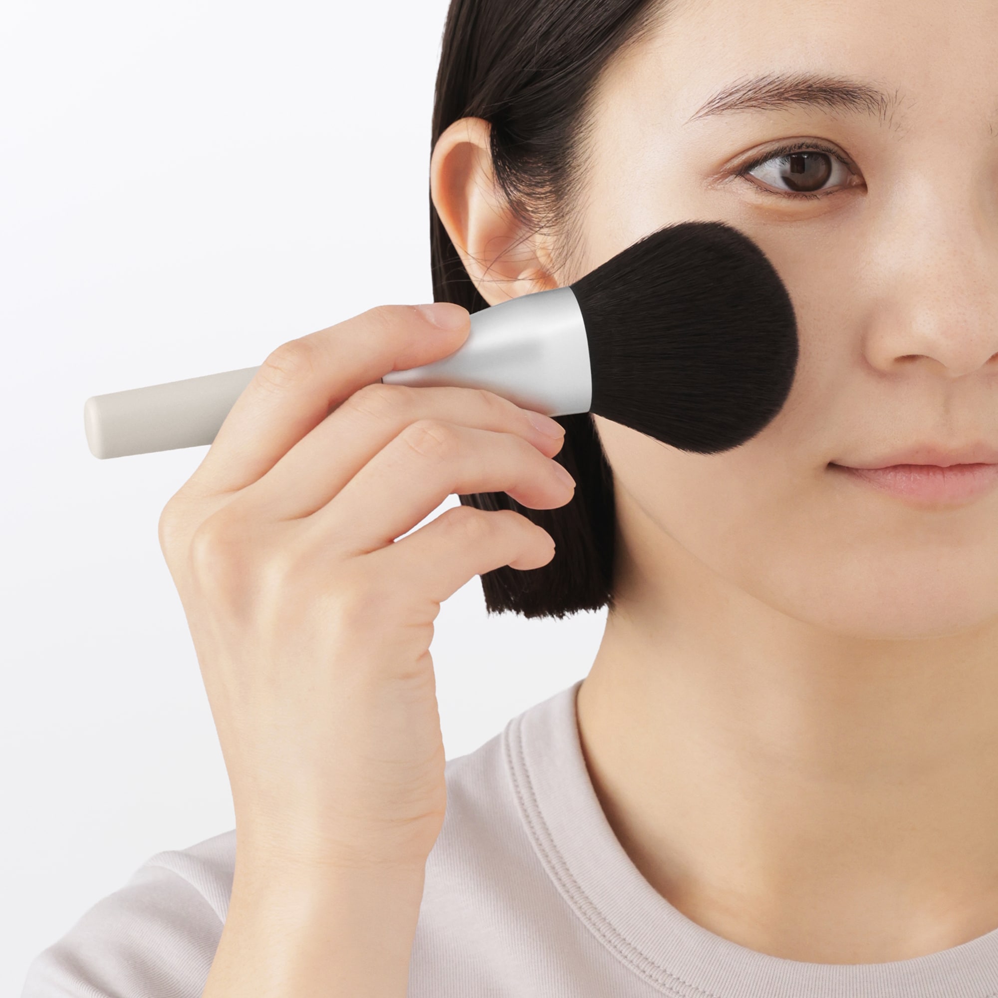 肌あたりやわらか　フェイスパウダー用ブラシ