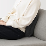 ふんわり中綿腰にも使えるネッククッション