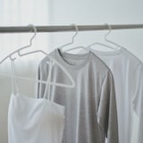 肩に跡がつきにくいハンガー