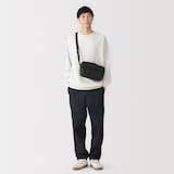 撥水　再生ポリエステル　背面ポケット付き　ショルダーバッグ