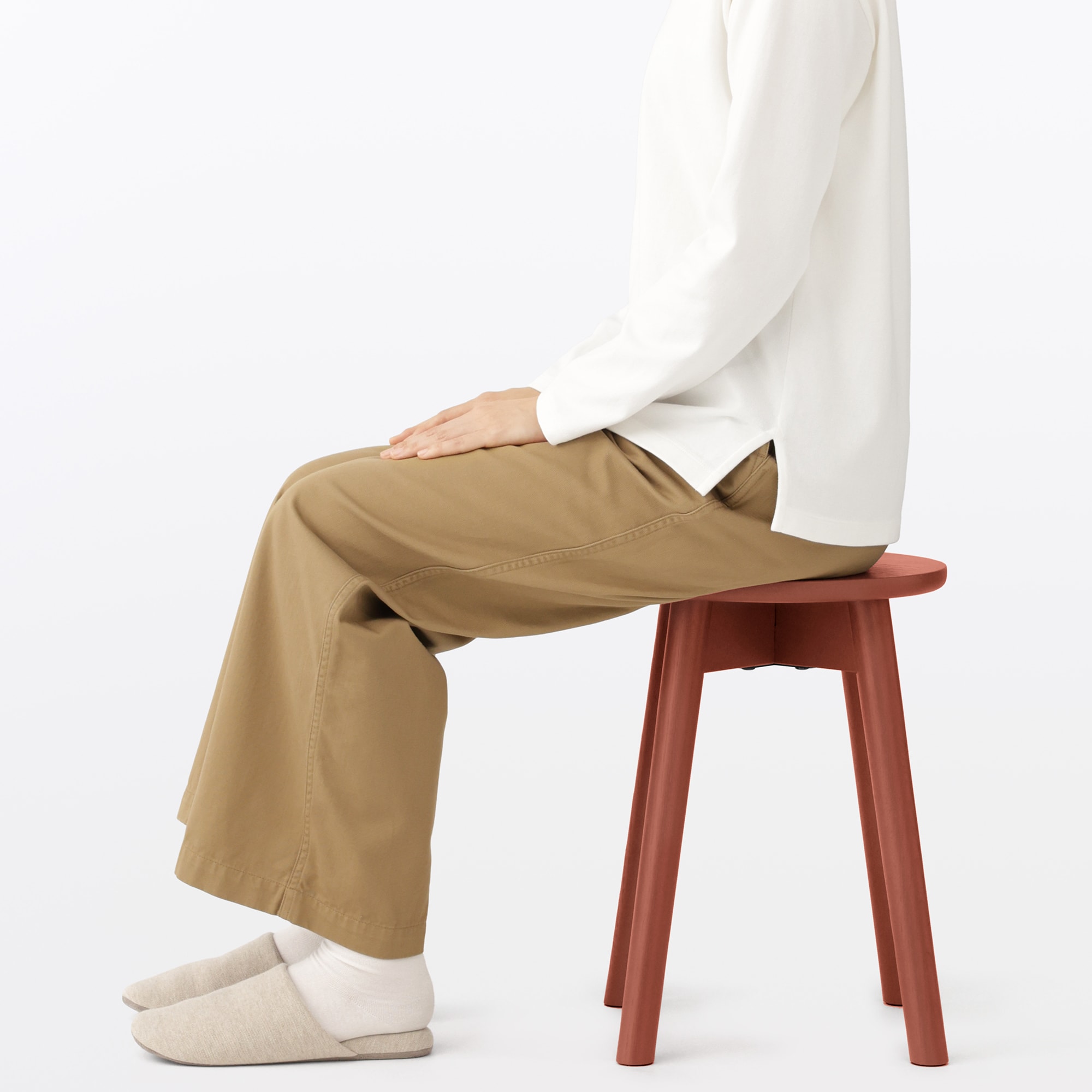 木製スツール　アッシュ材突板　レンガ