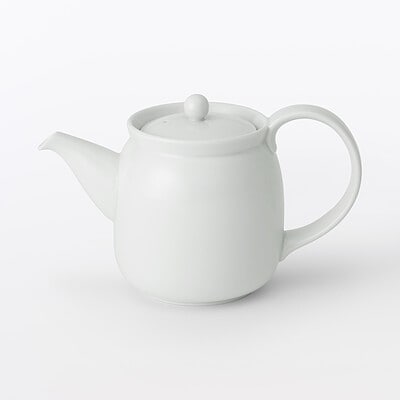 白磁ティーポット　約５５０ｍｌ