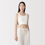 婦人　胸のボリュームをおさえる　ハーフ丈ブラタンクトップ