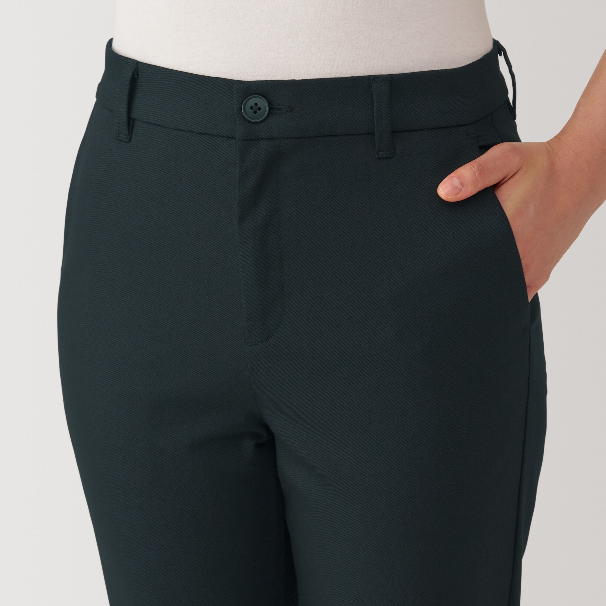 婦人　ストレッチチノスリムテーパードパンツ