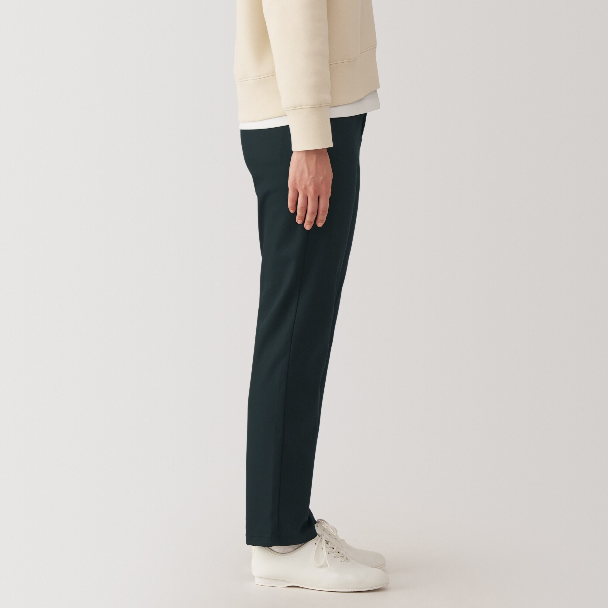 婦人　ストレッチチノスリムテーパードパンツ