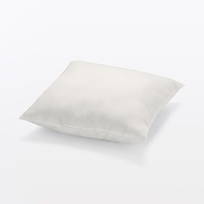 素材に還る　洗えるクッション　４３×４３ｃｍ