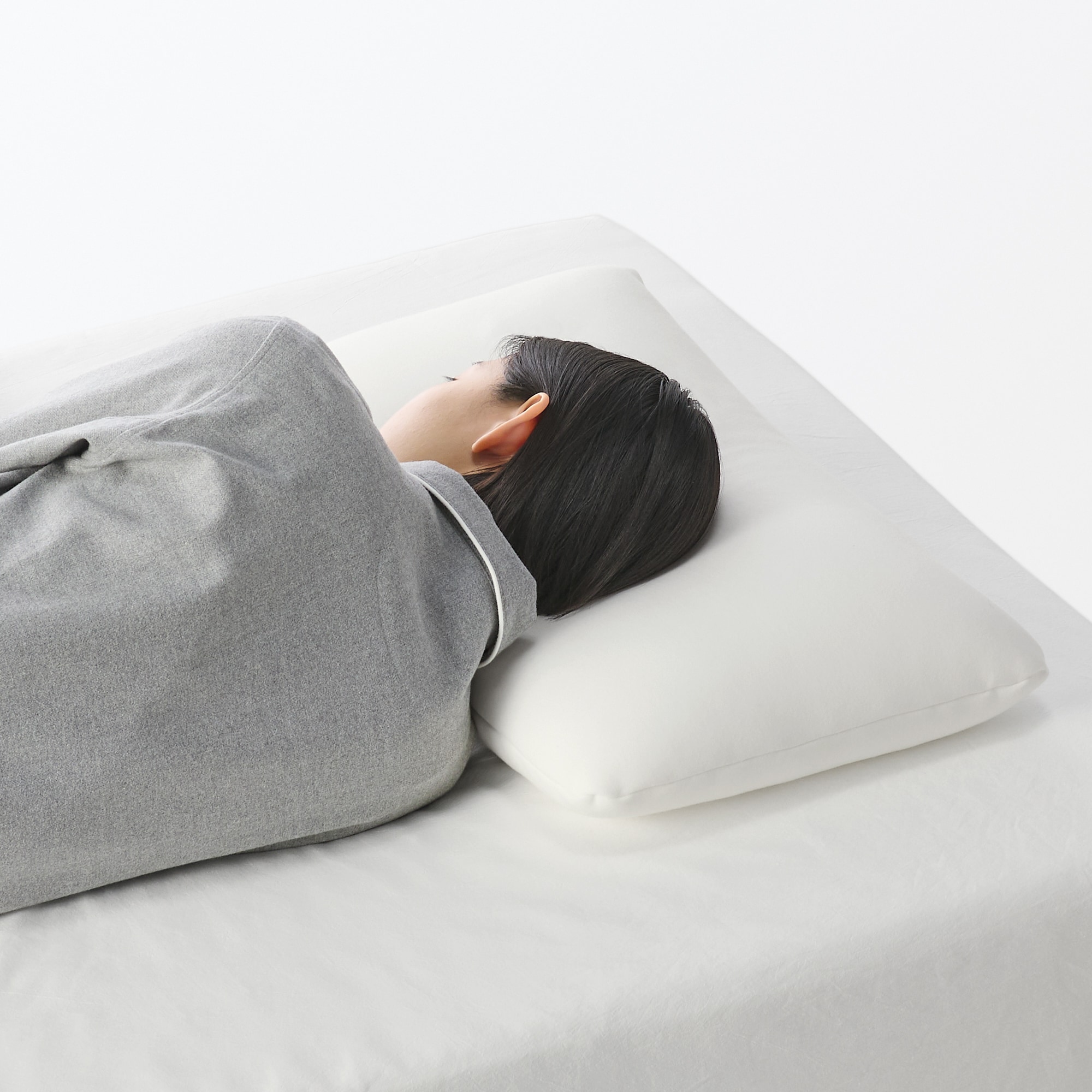 カバーが洗える 頭を支えるふっくらまくら 低め 40×60cm | 無印良品