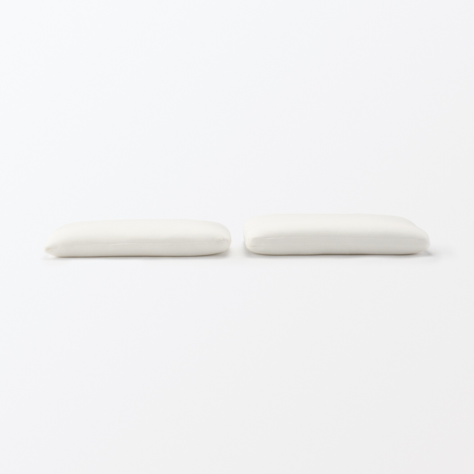 カバーが洗える　頭を支えるふっくらまくら　低め　４０×６０ｃｍ