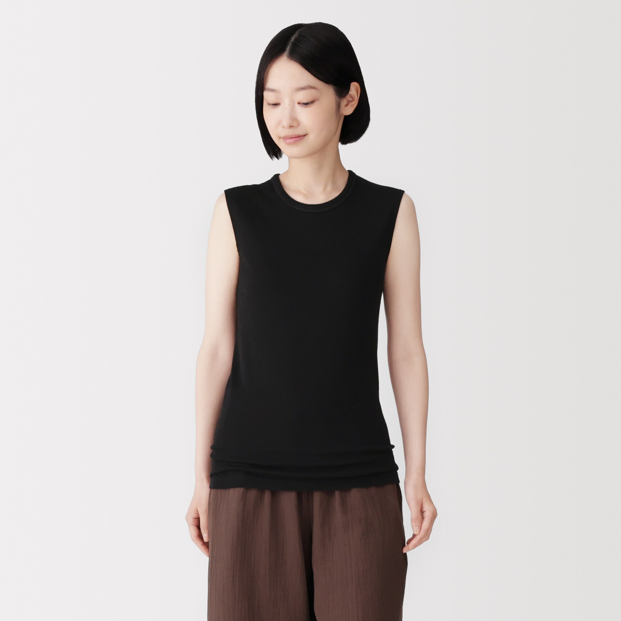 婦人　ウールスリーブレスＴシャツ