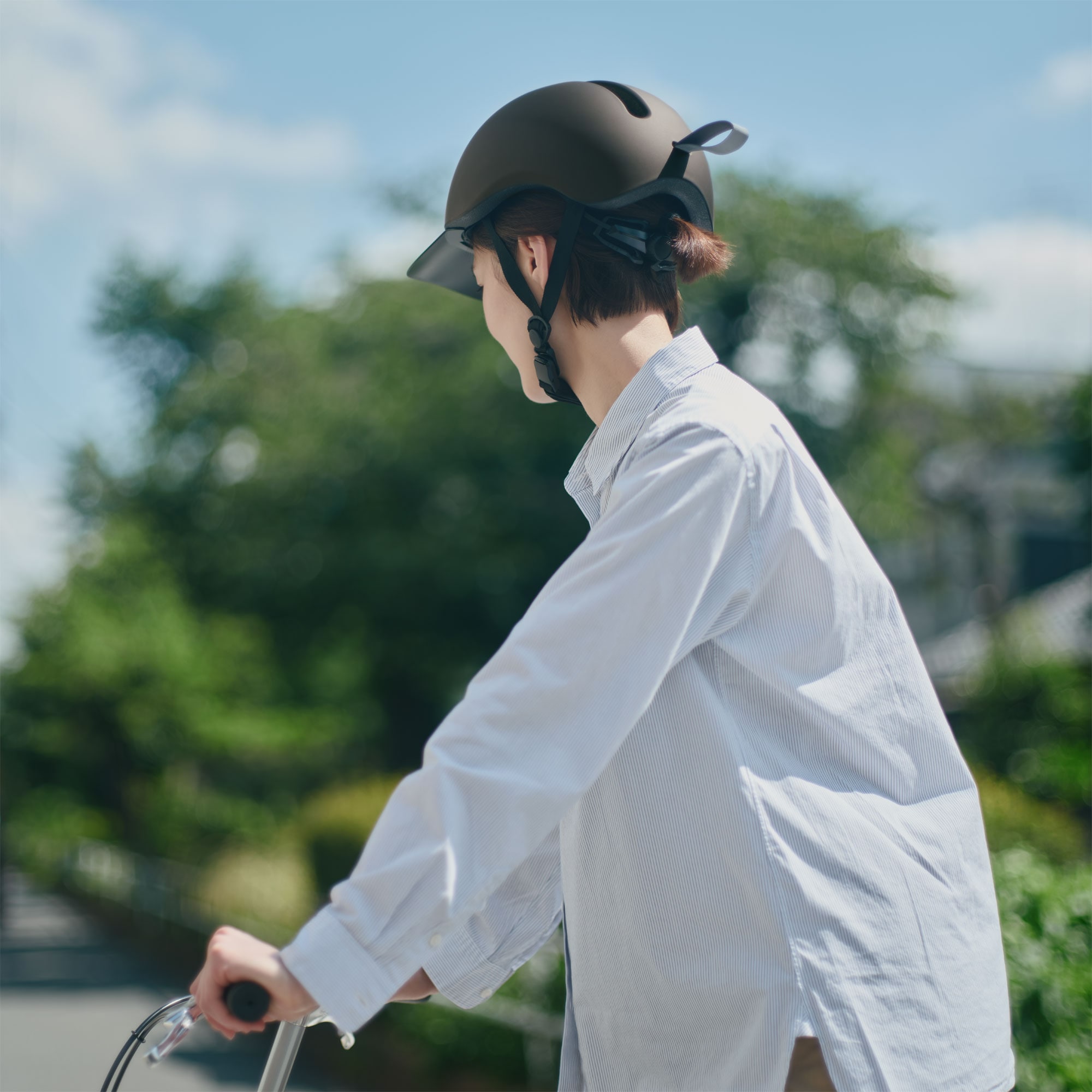 風が抜ける　自転車ヘルメット　黒