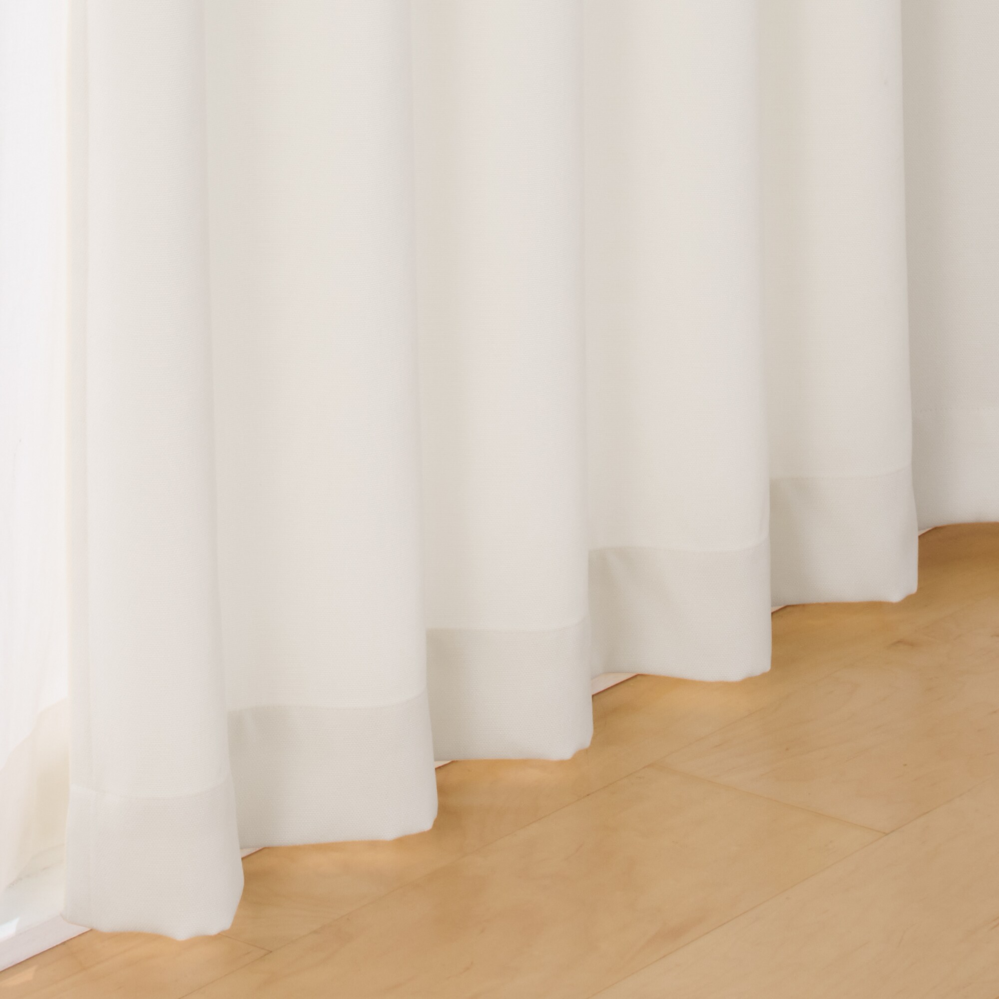 コットンライク平織プリーツカーテン