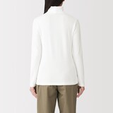 婦人　起毛フライス編みタートルネック長袖Ｔシャツ
