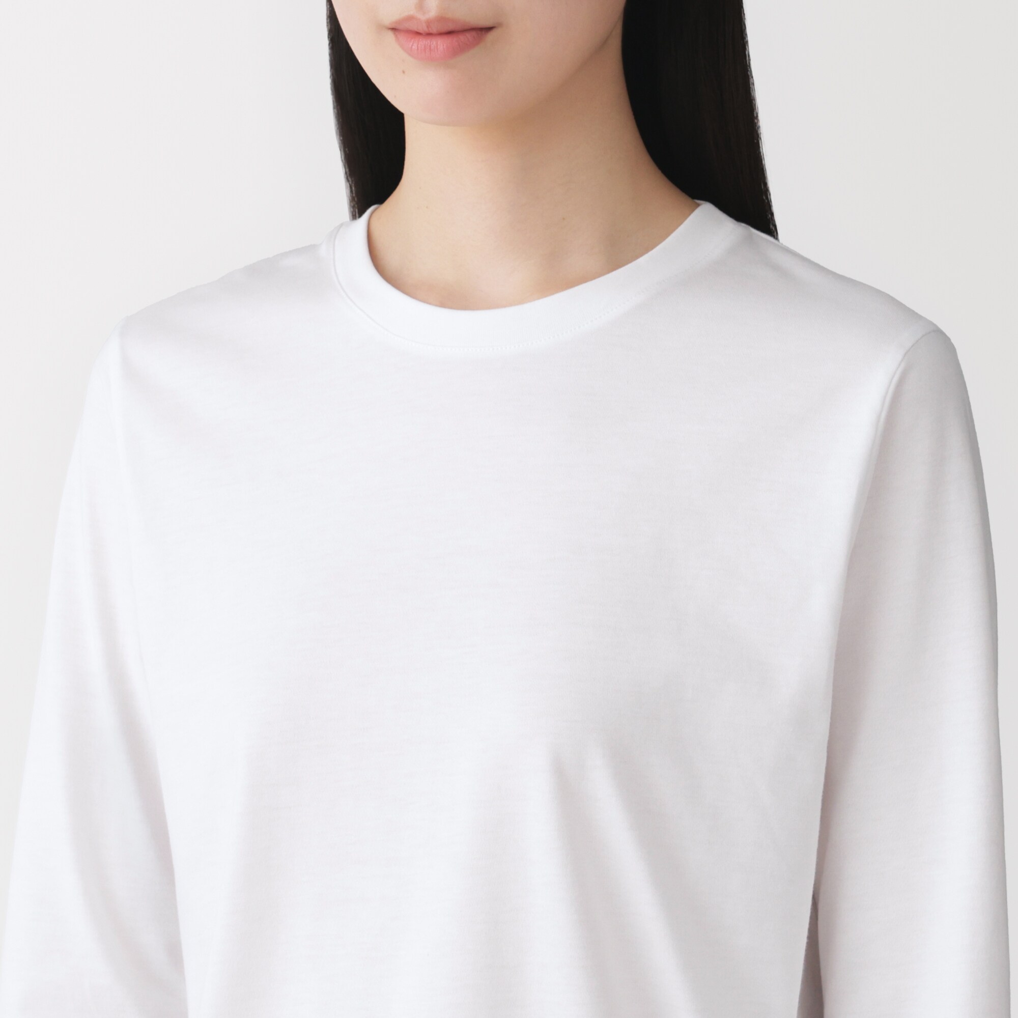 婦人　天竺編みクルーネック長袖Ｔシャツ