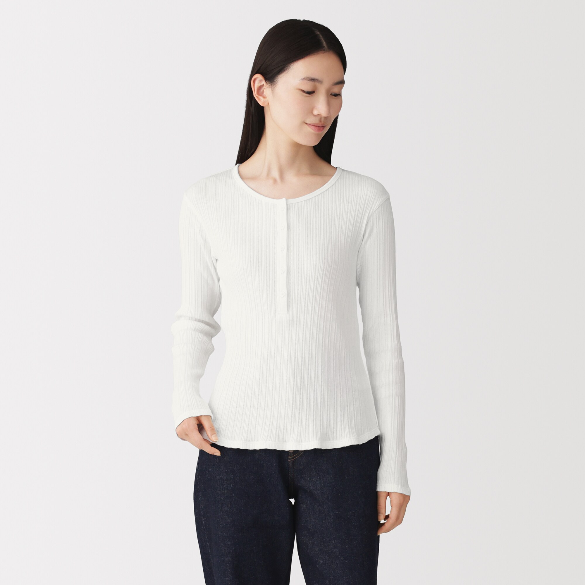 婦人　透かし柄ヘンリーネック長袖Ｔシャツ