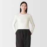 婦人　カシミヤ混リブ編みクルーネック長袖Ｔシャツ