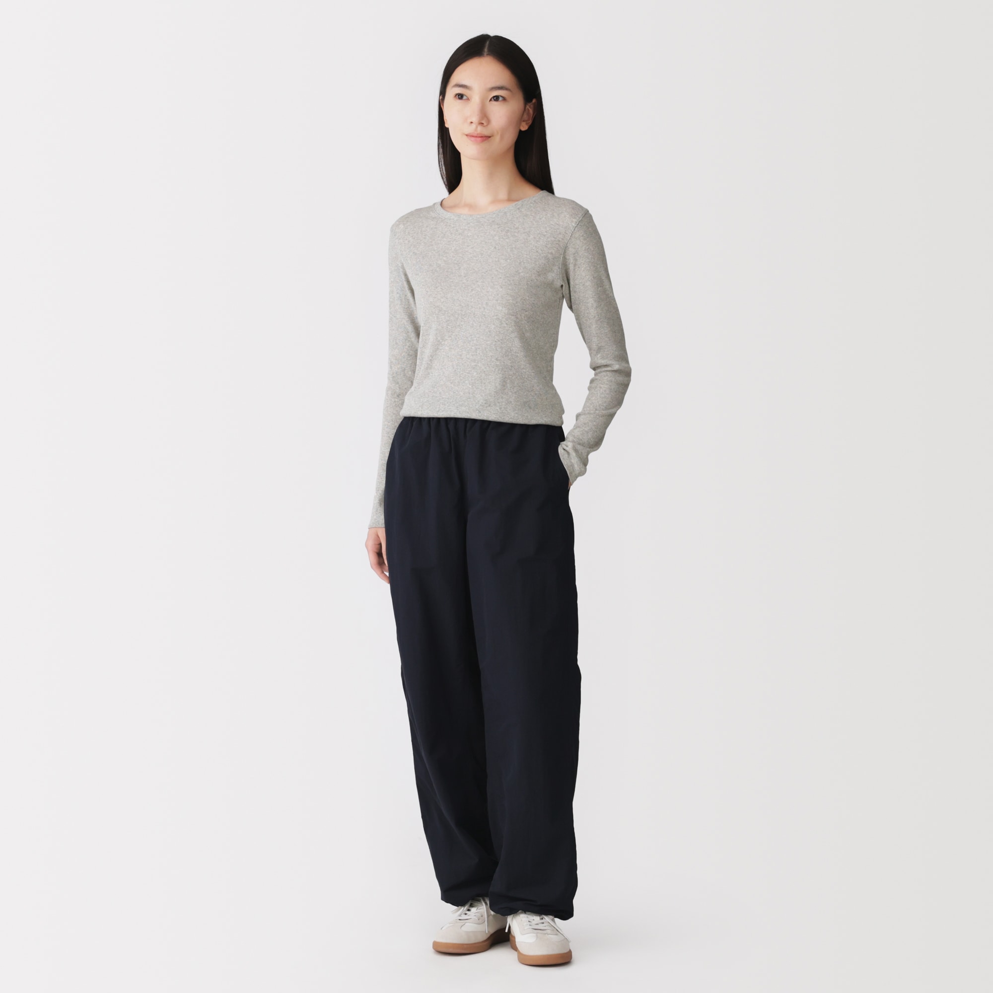 婦人　カシミヤ混リブ編みクルーネック長袖Ｔシャツ